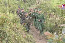 Vietnam-Laos villages tighten solidarity