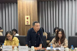 Musician Quoc Trung speaks at the seminar on the development of cultural industries in Vietnam. (Photo: bvhttdl.gov.vn)