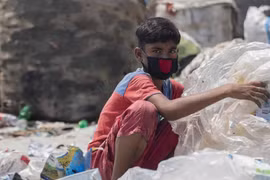 The Philippines' labour laws define child labour as any work that is hazardous or harmful to a child's health, safety, or development. (Photo: UN)