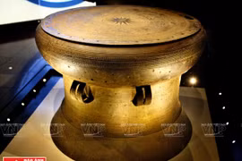 Eighteen national treasures on show
