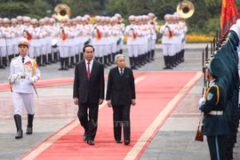 Welcoming ceremony for Japanese Emperor in Hanoi