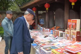 Book on Vietnam-Japan cultural exchange honoured