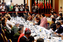 Myanmar signs peace deal with 8 rebel groups