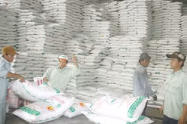 Sugar imports to pressure prices