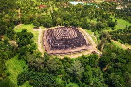 Borobudur - the largest Buddhist temple in the world (Photo: indonesia.travel)