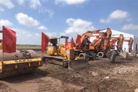 China’s Deli Group breaks ground for its new stationery manufacturing plant in Hai Duong (Photo: VNA)