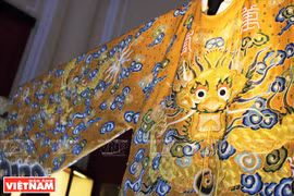 Royal costumes of Nguyen Dynasty on show