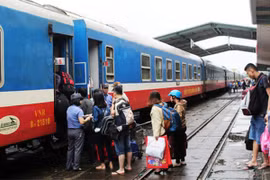 Lao Cai suspends trains to China due to coronavirus outbreak 