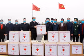 Quang Ninh province assists Chinese region in COVID-19 fight