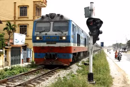 Gov't considers giving Vietnam Railways back to Transport Ministry