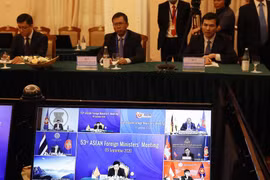 Vietnam active in building ASEAN Community: Official