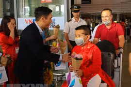 Da Nang welcomes first visitors of the lunar New Year