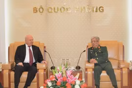 Deputy Defence Minister hosts Russian Ambassador 