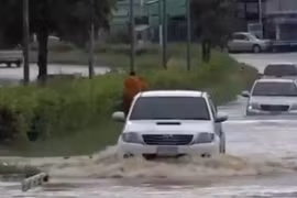 Tropical storm Noul affects 22 Thai localities