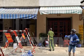 HCM City sends 13 people to quarantine as man suspected of having COVID-19