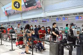 Over 340 Vietnamese citizens flown home from Canada 