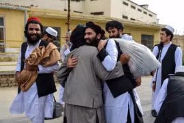 Vietnam backs comprehensive peace process in Afghanistan 