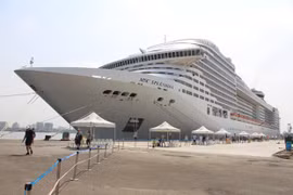 Panama’s luxurious cruise ship anchors in Ba Ria-Vung Tau 