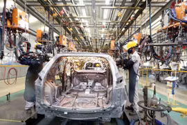 THACO exports new batch of cars to Myanmar