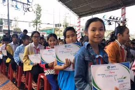 Flood-affected school students get scholarships