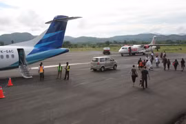 Indonesia cuts airfares to boost tourism