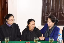 NA Chairwoman visits families of rescuers who died in central region flooding