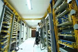 Repair of AAG cable to finish ahead of Tet