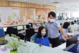 Vinamilk donates 430,000 USD to COVID-19 fight