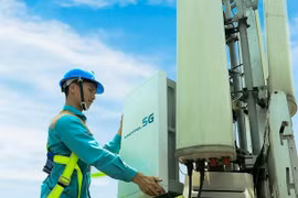 Viettel, MobiFone licenced to commercially test 5G