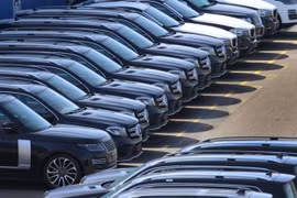 Auto sales fall 14 percent in August