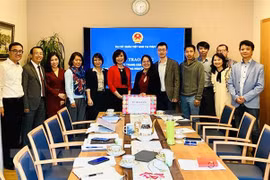 Vietnam sends masks to OVs in Switzerland amidst COVID-19