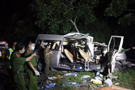 Serious car accident in Binh Thuan kills eight, injures seven