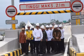 Indonesia halts capital relocation to focus on COVID-19 combat