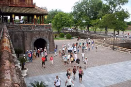 Vietnam’s tourism strives to bounce back