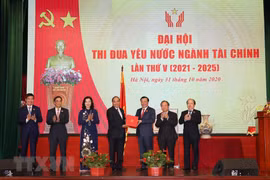 PM requests financial sector to effectively use capital resources 