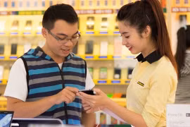 Foreign fund continuously divests from Mobile World
