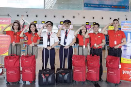 Vietjet offers passengers free COVID-19 insurance