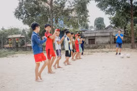 UEFA, Blue Dragon team up to help street kids in Vietnam
