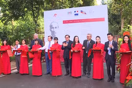 Exhibition portrays Uncle Ho through int'l archives