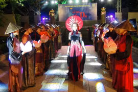 Ao Dai performance as part of Nha Trang Sea Festival 