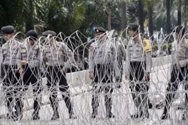 Indonesia arrests Islamic State-linked group