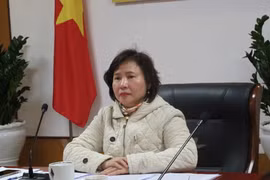 Deputy Minister of Trade and Industry receives warning
