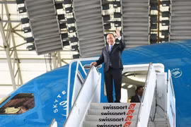 Prime Minister Nguyen Xuan Phuc begins official visit to US