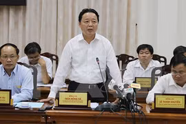 Minister pledges flood-resistant housing support in Mekong Delta 