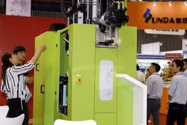 International trade expos open in HCM City
