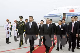 Chinese top leader begins State visit to Vietnam