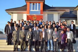 Young overseas intellectuals suggest development ideas
