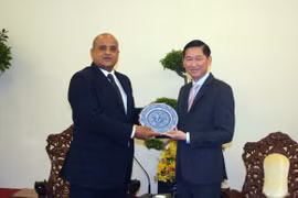 HCM City, Egypt reinforce cooperation in administrative control