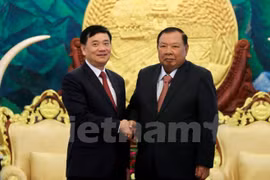 Top Lao leader hails role of Vietnam-Laos Friendship Association