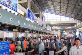 Number of delayed, cancelled flights decline 